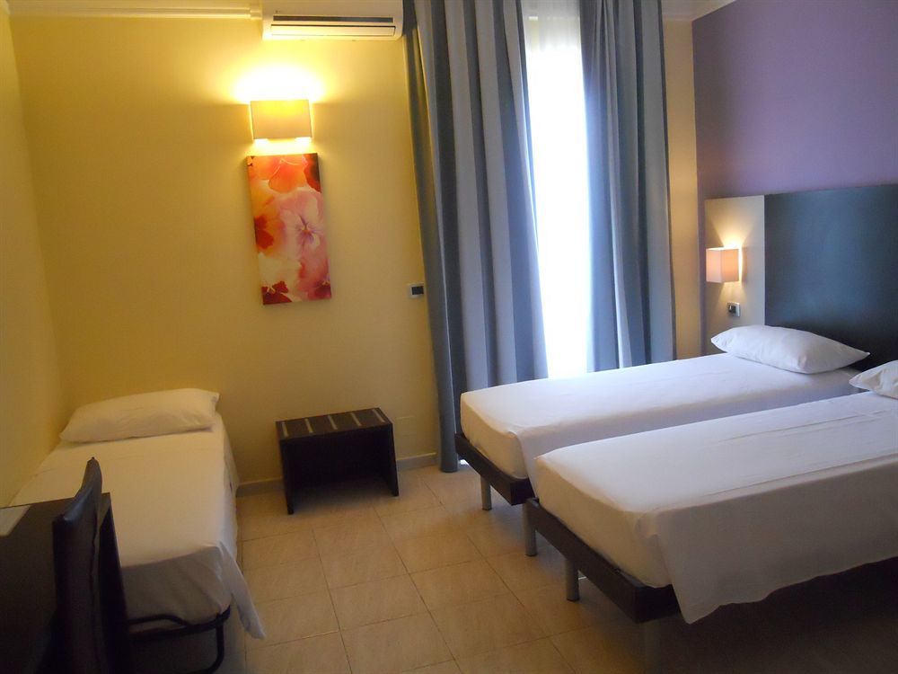 Idria Hotel Тіволі Екстер'єр фото