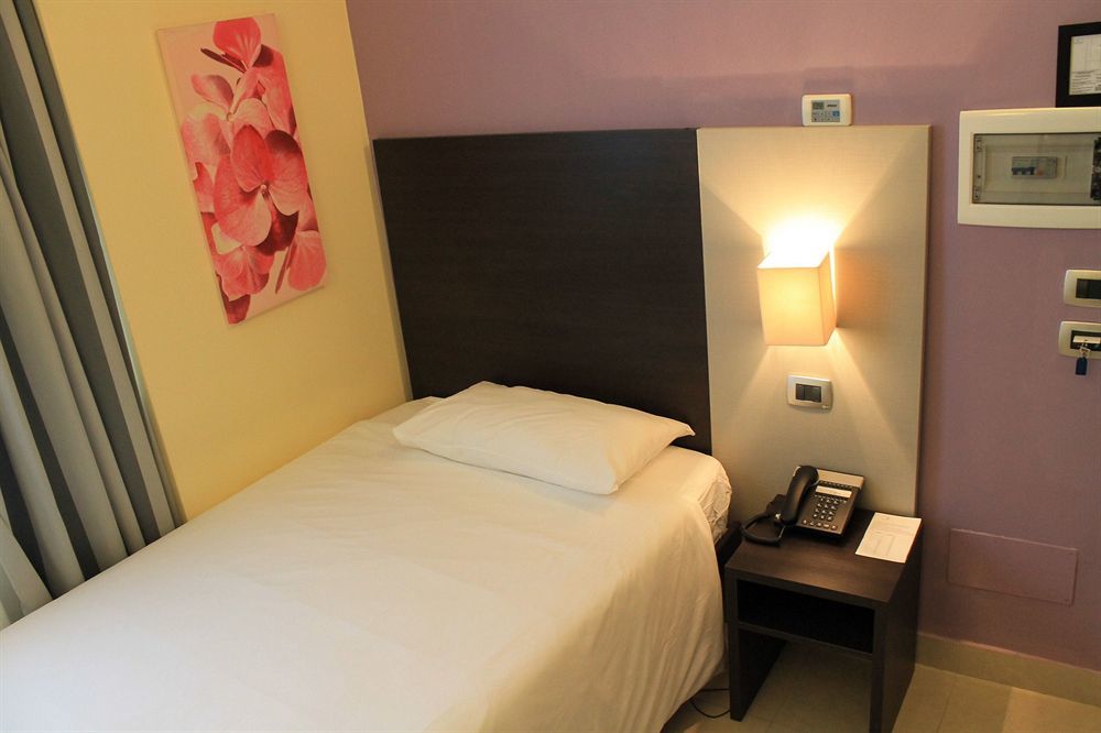 Idria Hotel Тіволі Екстер'єр фото
