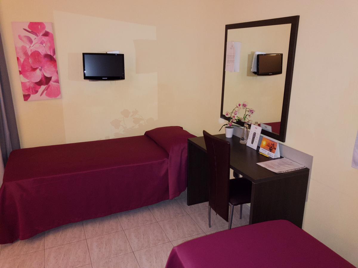 Idria Hotel Тіволі Екстер'єр фото