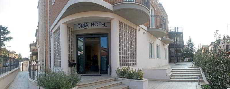 Idria Hotel Тіволі Екстер'єр фото