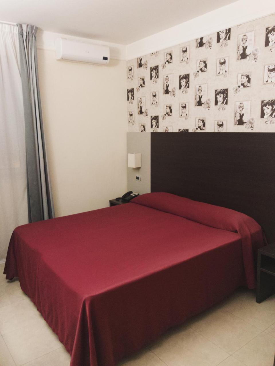 Idria Hotel Тіволі Екстер'єр фото