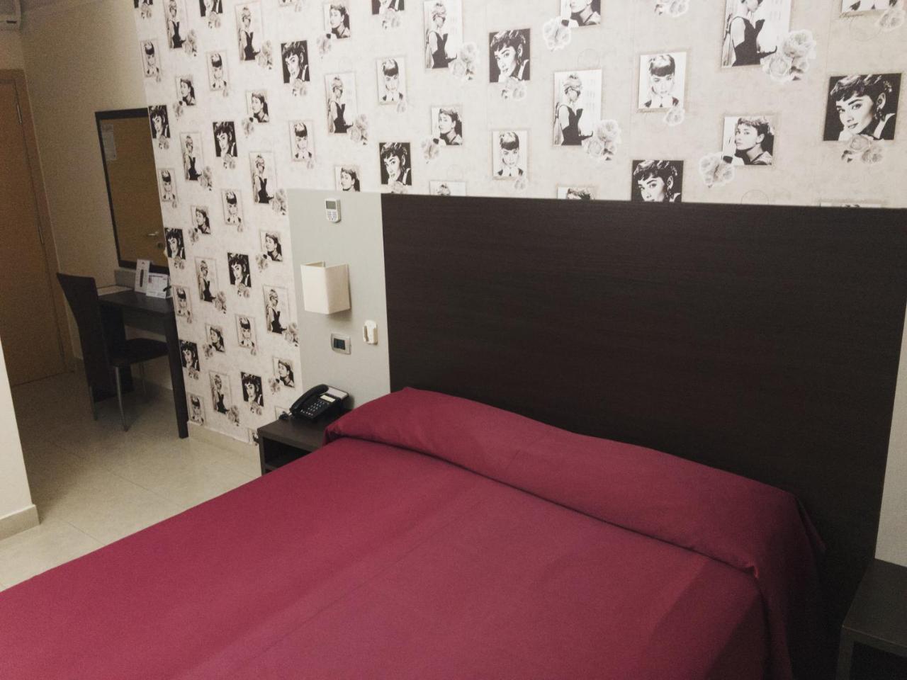 Idria Hotel Тіволі Екстер'єр фото
