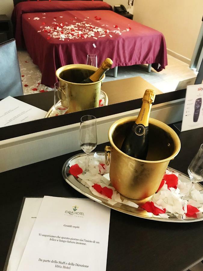 Idria Hotel Тіволі Екстер'єр фото